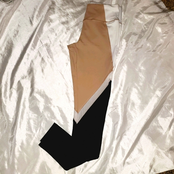 Forever 21 Activewear Leggings Black, White, Tan 229 - Picture 3 of 6